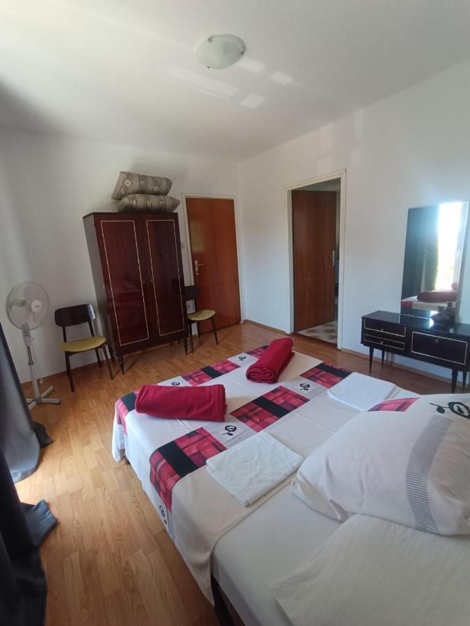 Tribunj Apartmani מראה חיצוני תמונה